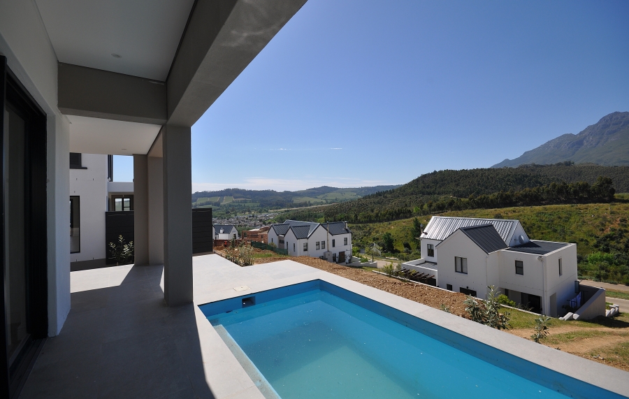 3 Bedroom Property for Sale in La Roche Western Cape